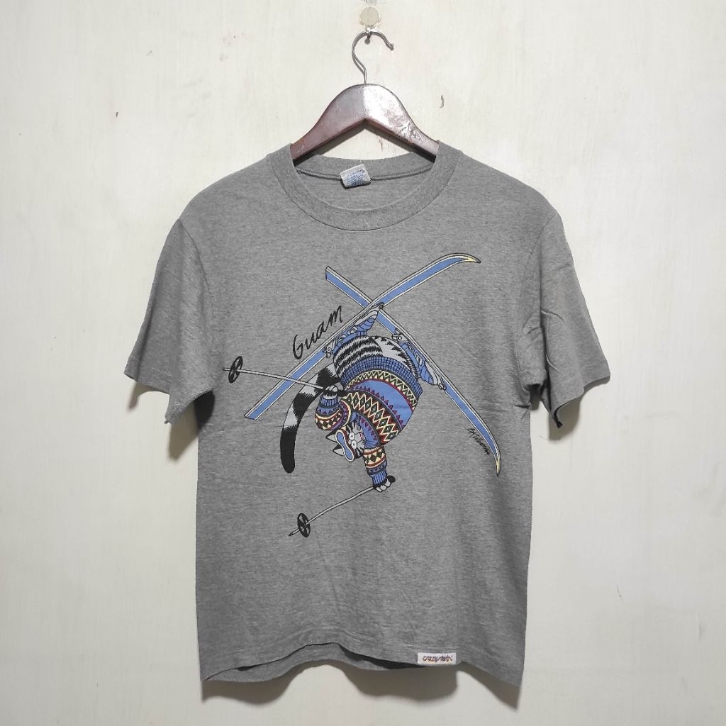 Kaos Vintage Crazy shirt Size :  S