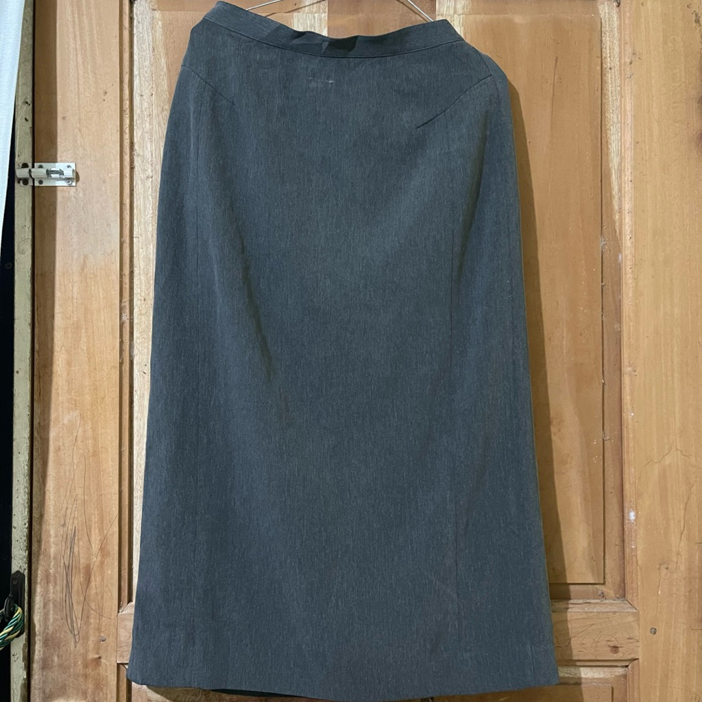 Preloved rok midi
