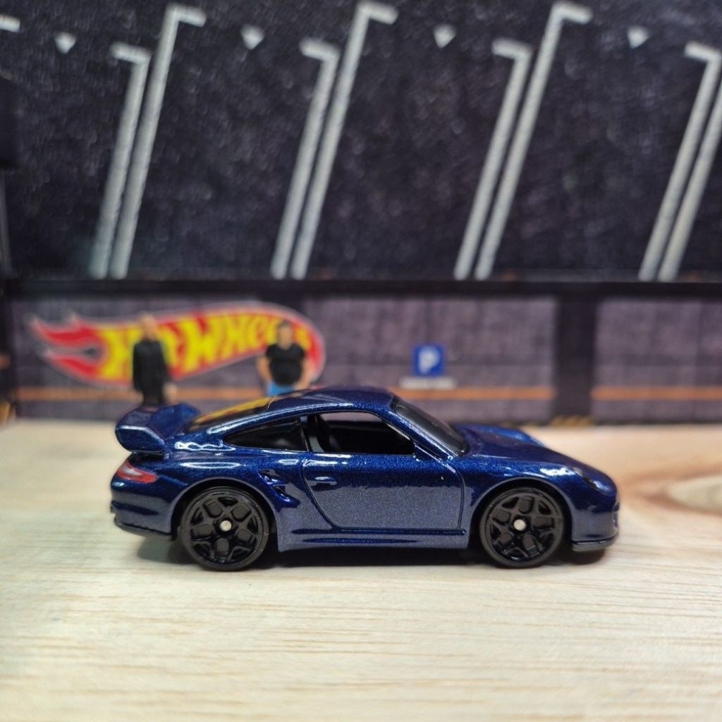 HOT WHEELS PORSCHE 911 GT2 BLUE