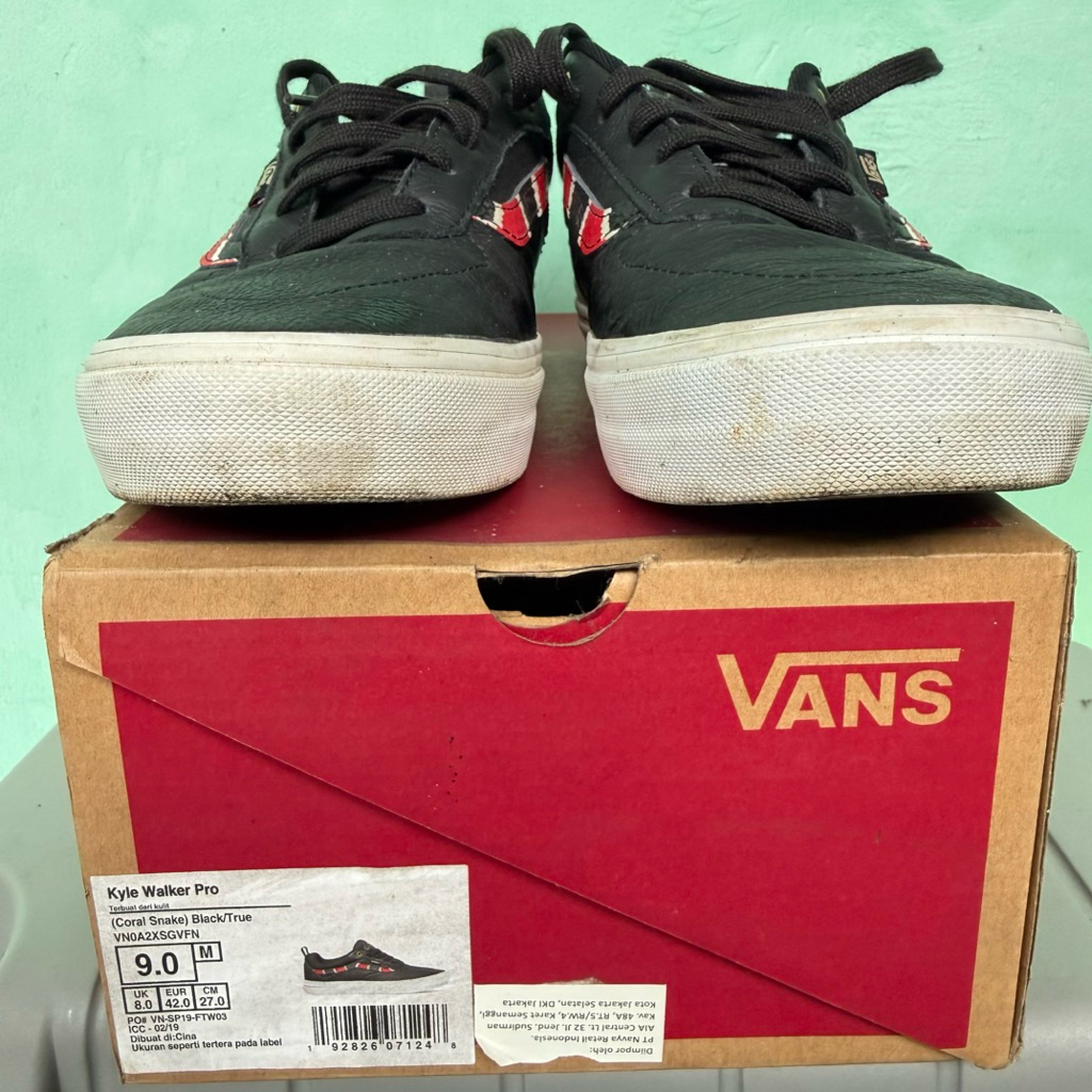 Sepatu sneakers skate pria 42