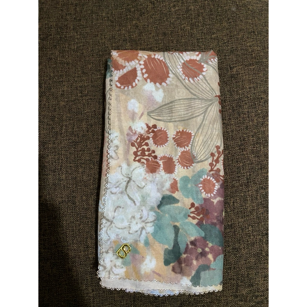 Hijab Buttonscarves x Kamiidea Voal Square