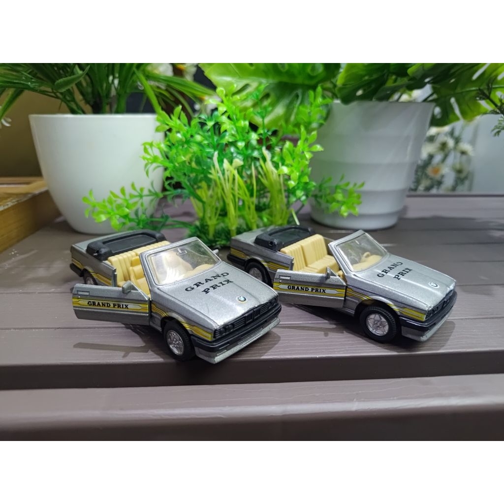 Diecast Welly BMW Skala 1 : 36