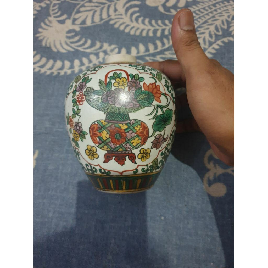 Guci Porselen Antik Vintage China