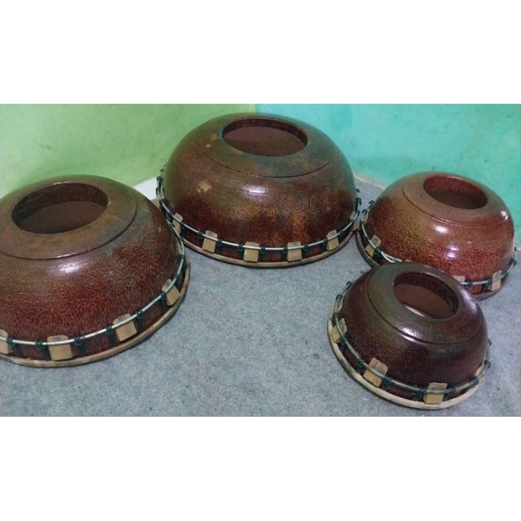 1 Set Terbangan (Tirinti, Tabla, Kenong, Kempul & Goong) baru & siap pakai.