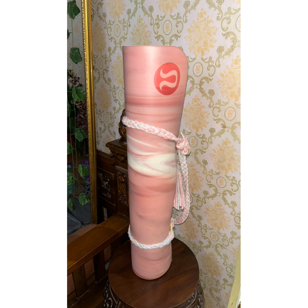 preloved matras lululemon pink peach