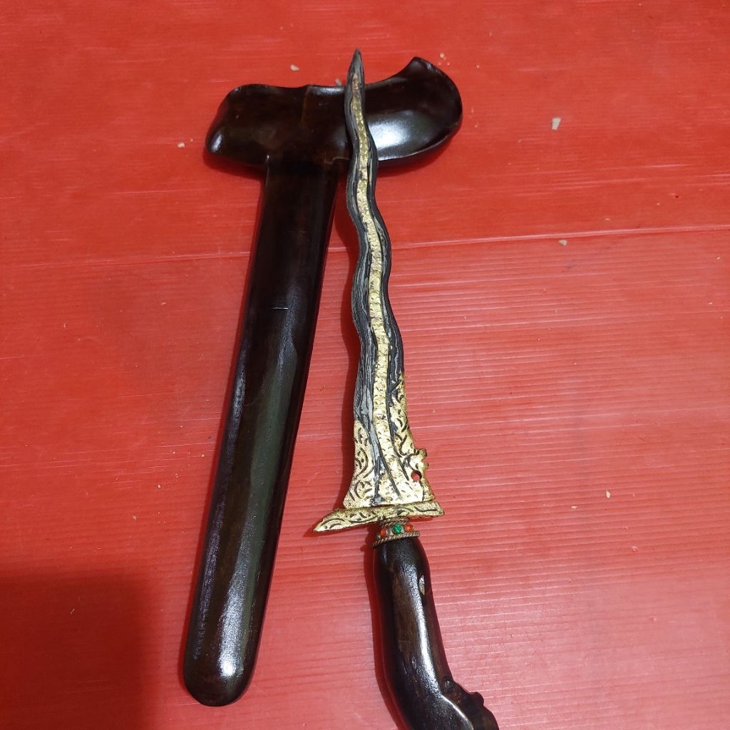 keris patrem nogo sosro kinata