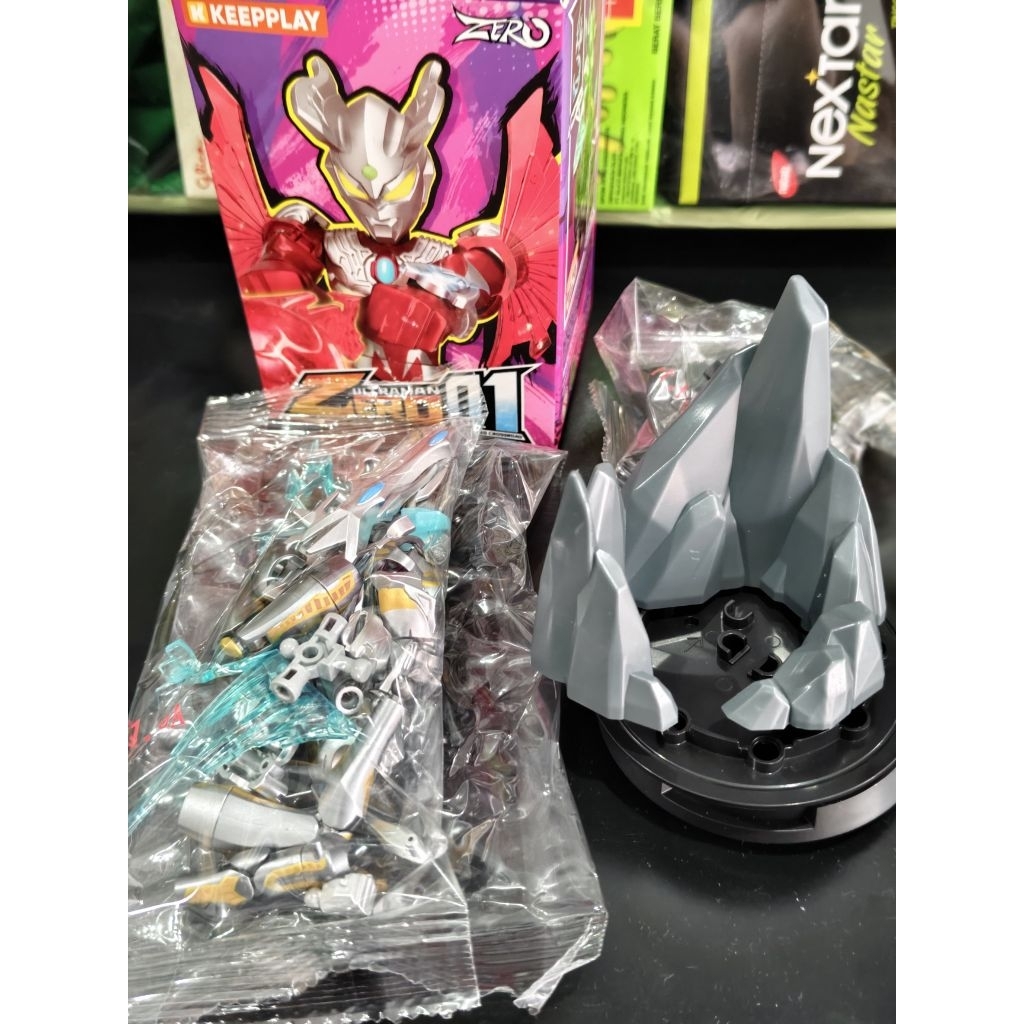 Keepplay SR Hidden Design Ultimate Shining Ultraman Zero