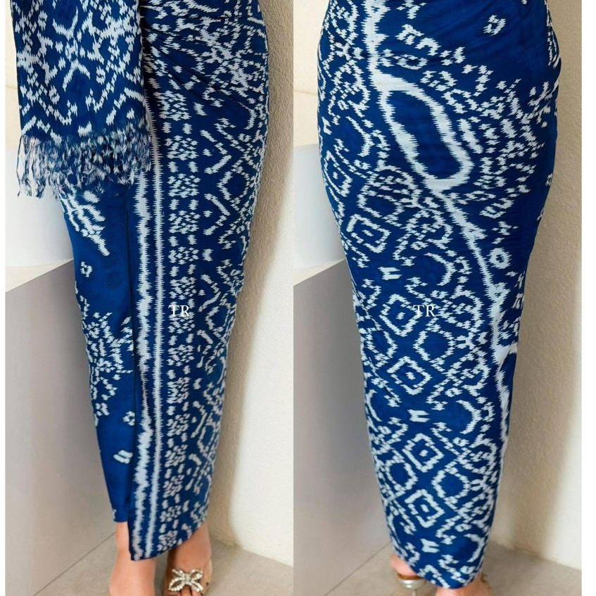 Kamen Motif Tenun Gringsing Bali Blanket Set Selendang