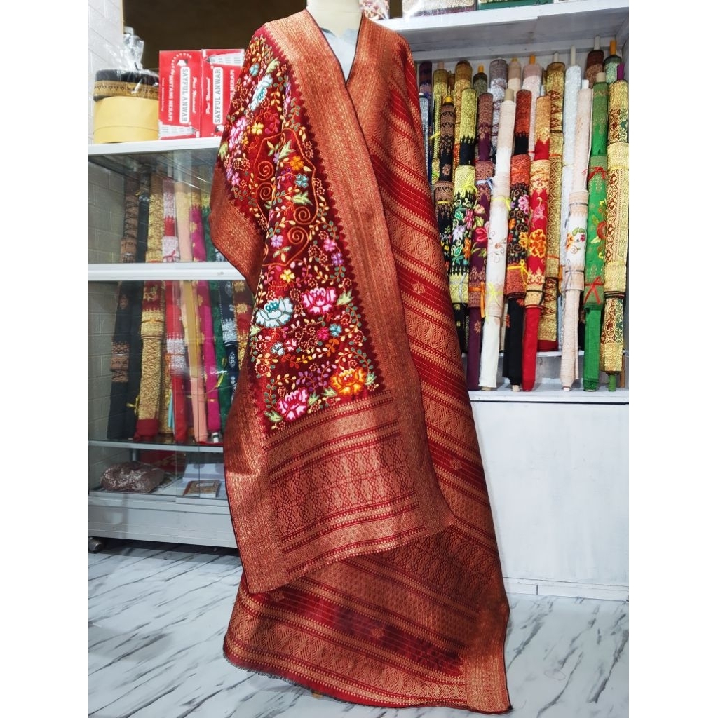 Songket Pandai Sikek Motif Balapak Catua/motif salur Sulam Kapalo Samek