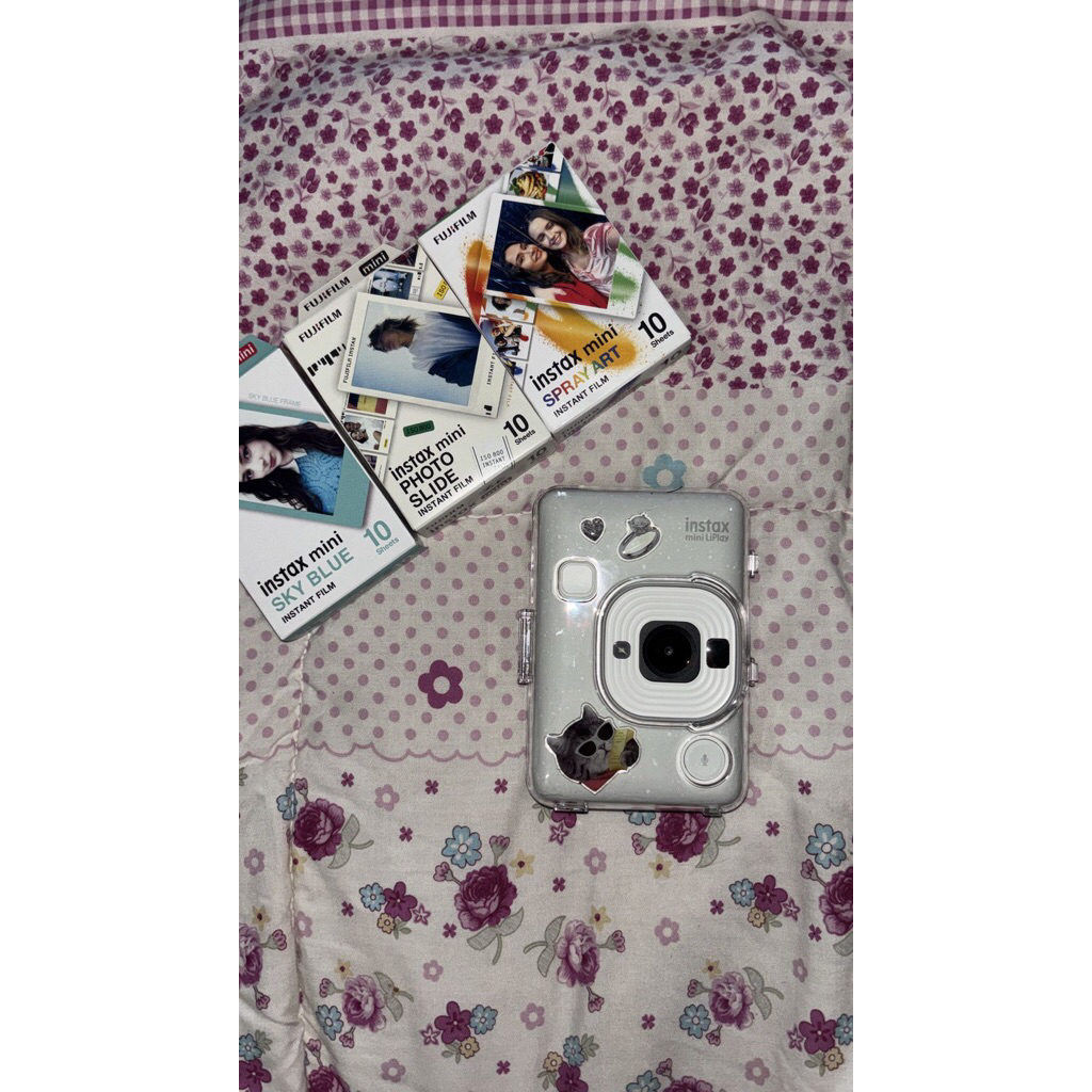 [PRELOVED] Fujifilm Instax Mini LiPlay Hybrid Instant Camera - White/Silver (Bonus 3 Box Film Origin