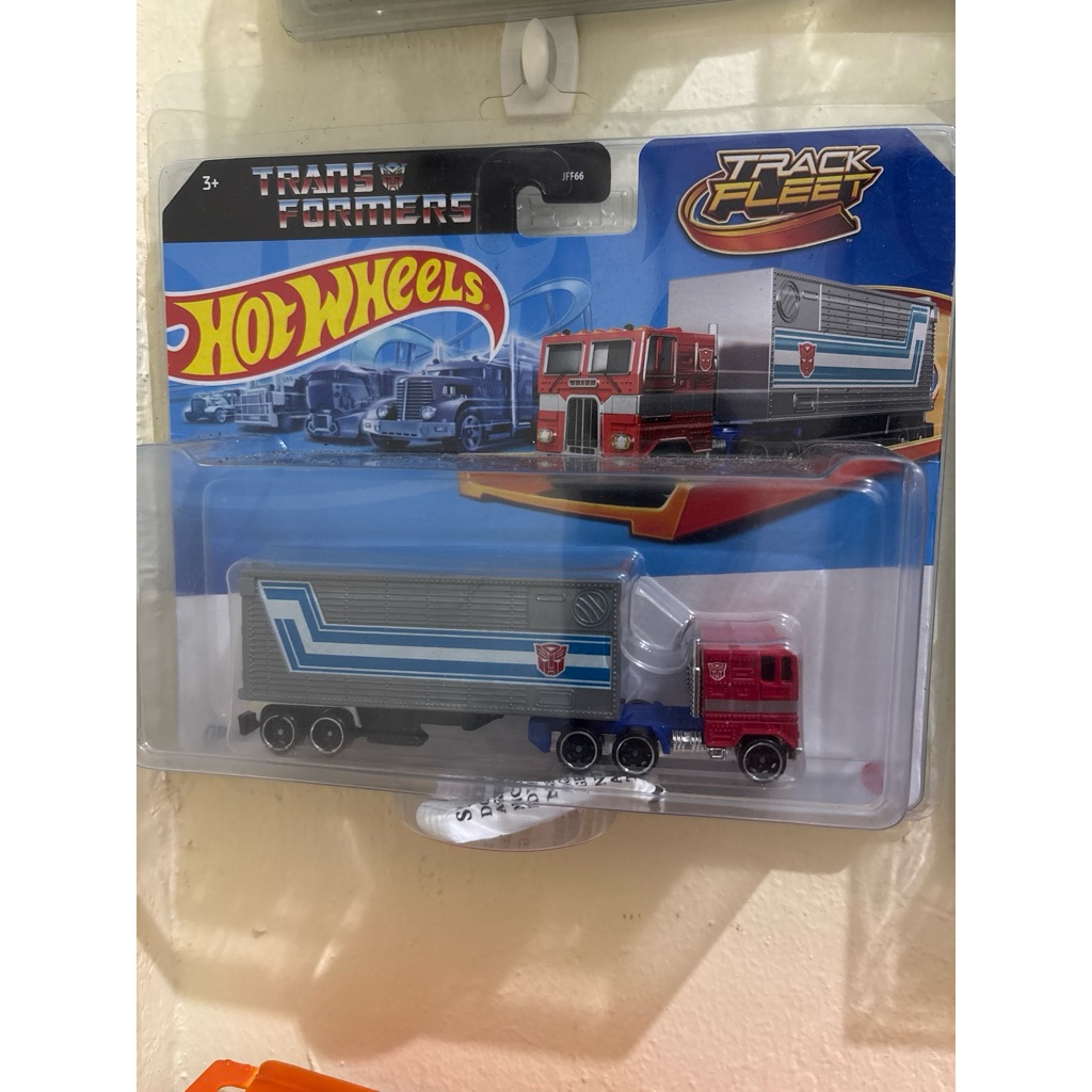 HOT WHEELS TRACK FLEET TRANS FORMERS