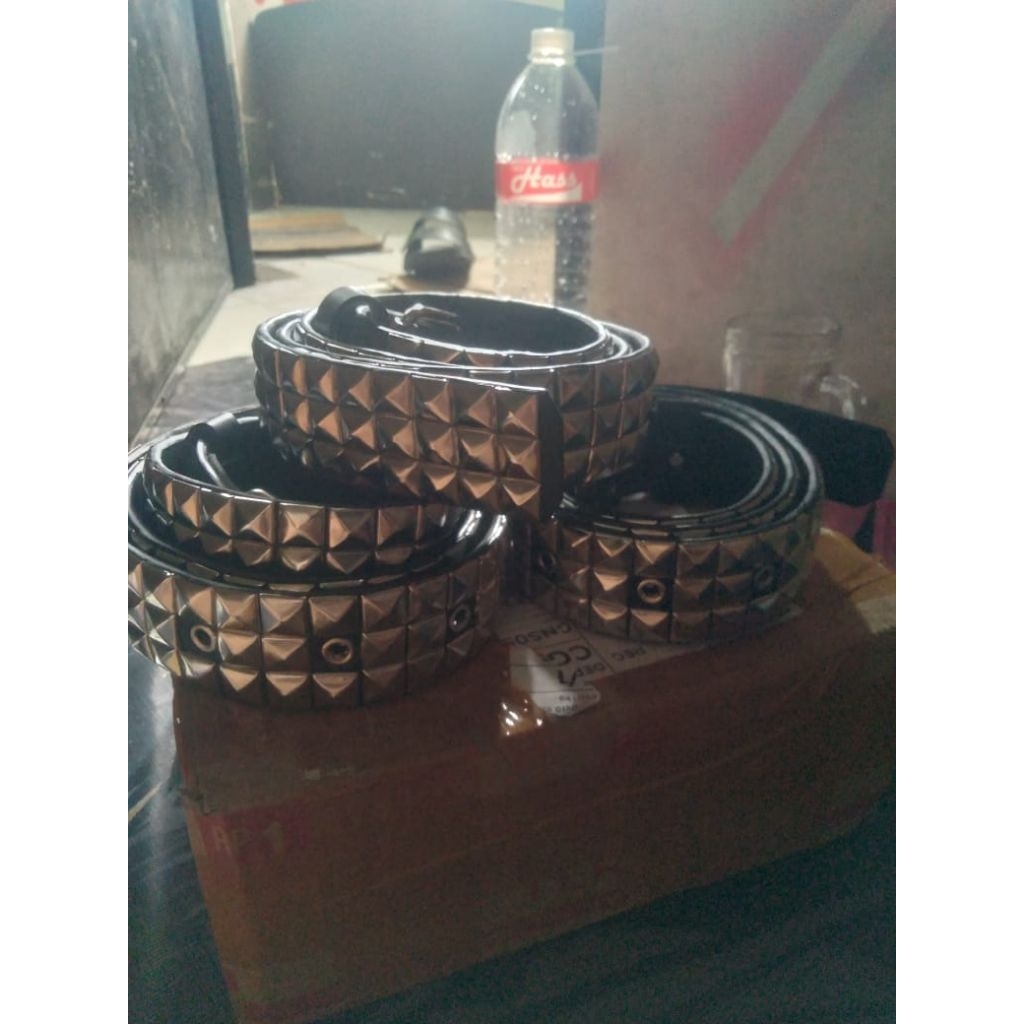 Belt spike punk / Gesper spike punk / Ikat pinggang pria  / gesper spike piramid