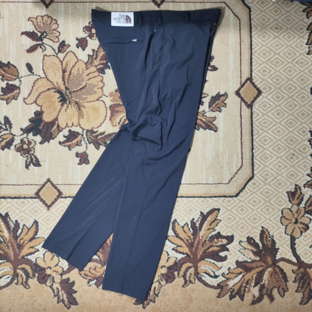 CELANA OUTDOOR SECOND CELANA HIKING SECOND TENONIT BERKELEY