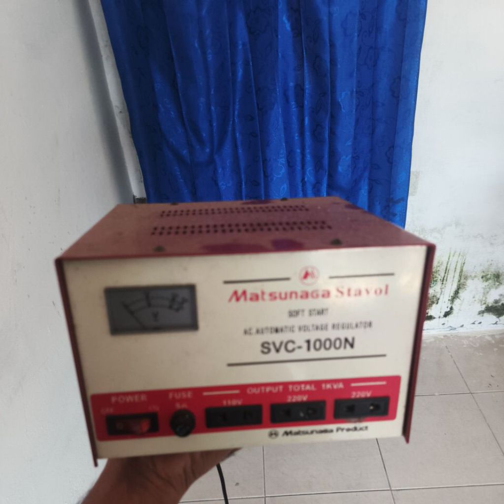 Stavol Matsunaga SVC-1000N 1000VA Stabilizer Listrik – Bekas Normal