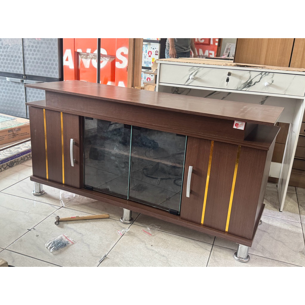 Buffet Rak TV Kaca Minimalis