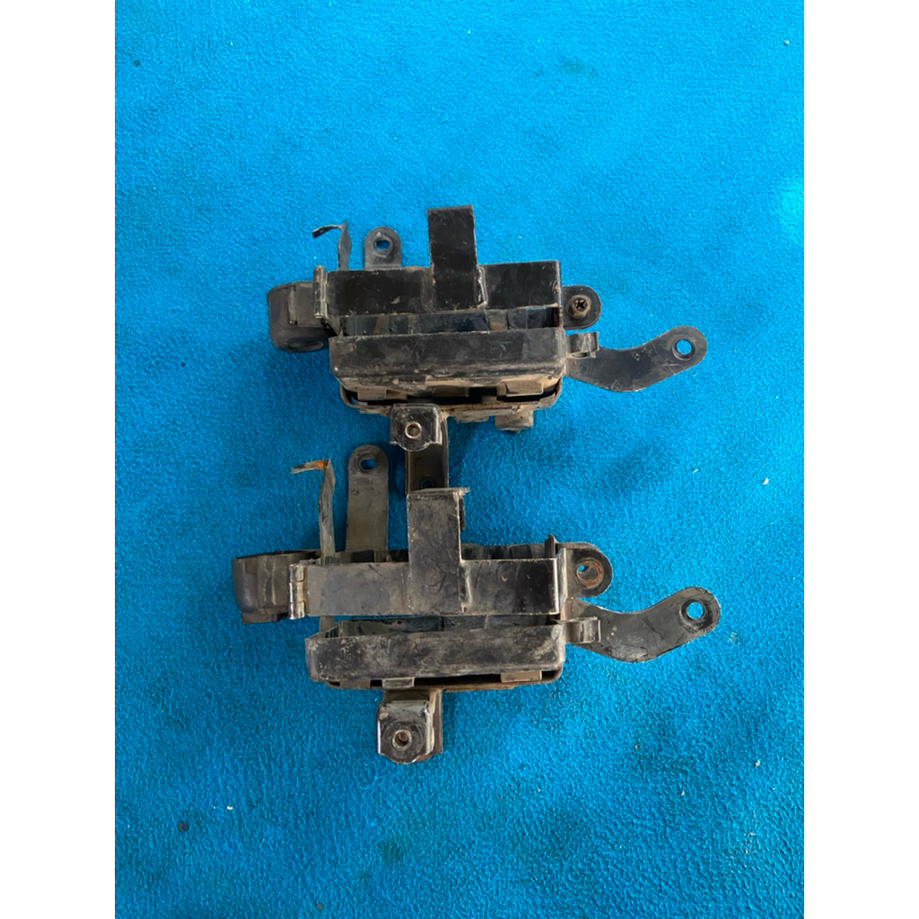 breket dudukan aki honda megapro mono