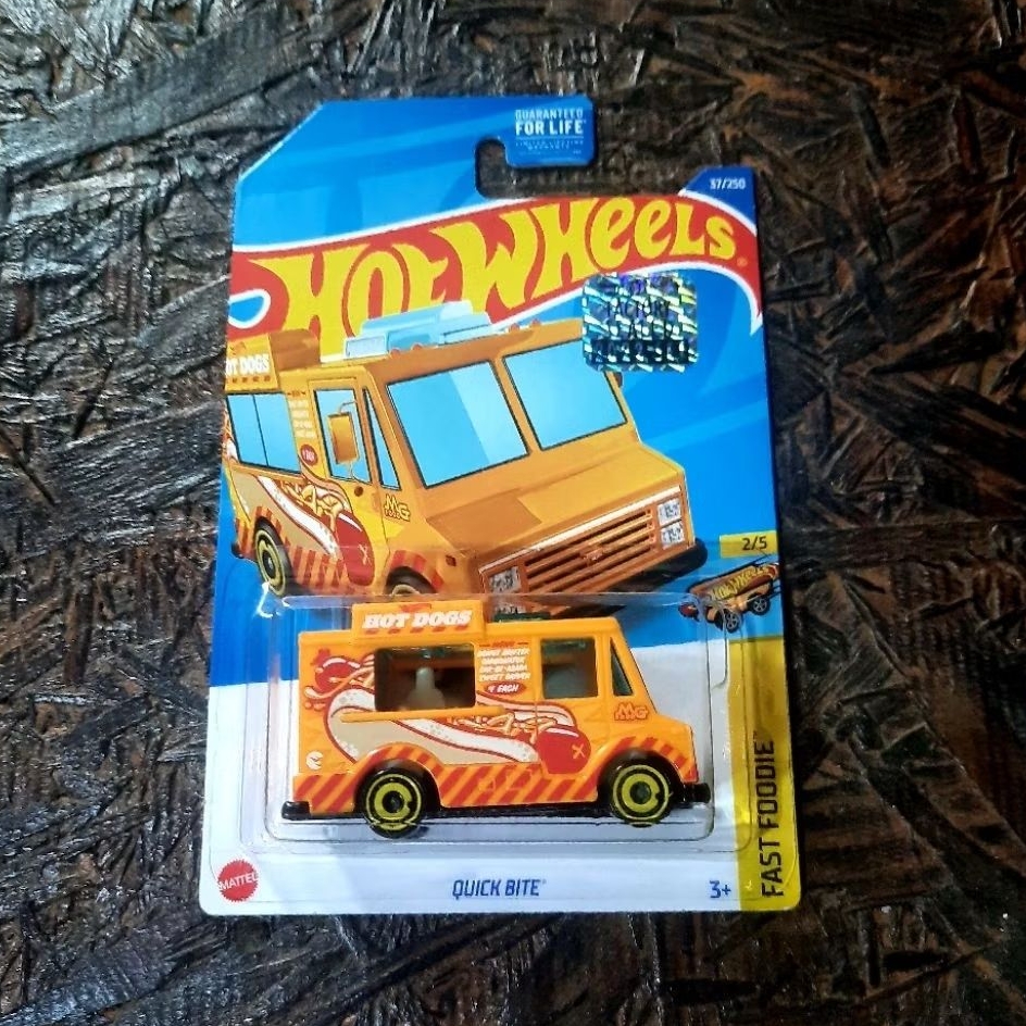 Hot Wheels Quick Bite Orange Treasure Hunt Factory Sealed 2022
