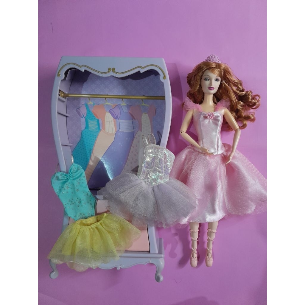 Barbie 12 Dancing Princesses Fallon doll