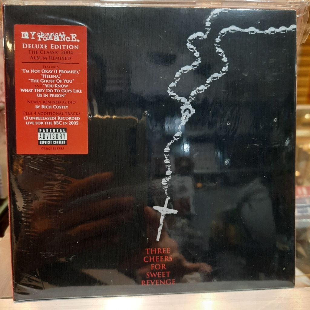 CD. MY CHEMICAL ROMANCE - THREE CHEERS FOR SWEET REVENGE DELUXE EDITION