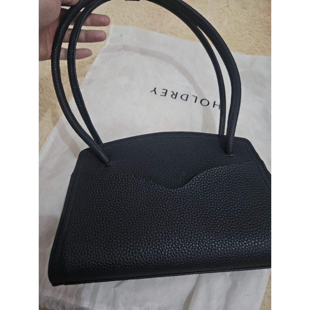 PRELOVED HOLDREY POUND BAG MEDIUM - BLACK NO BOX YA