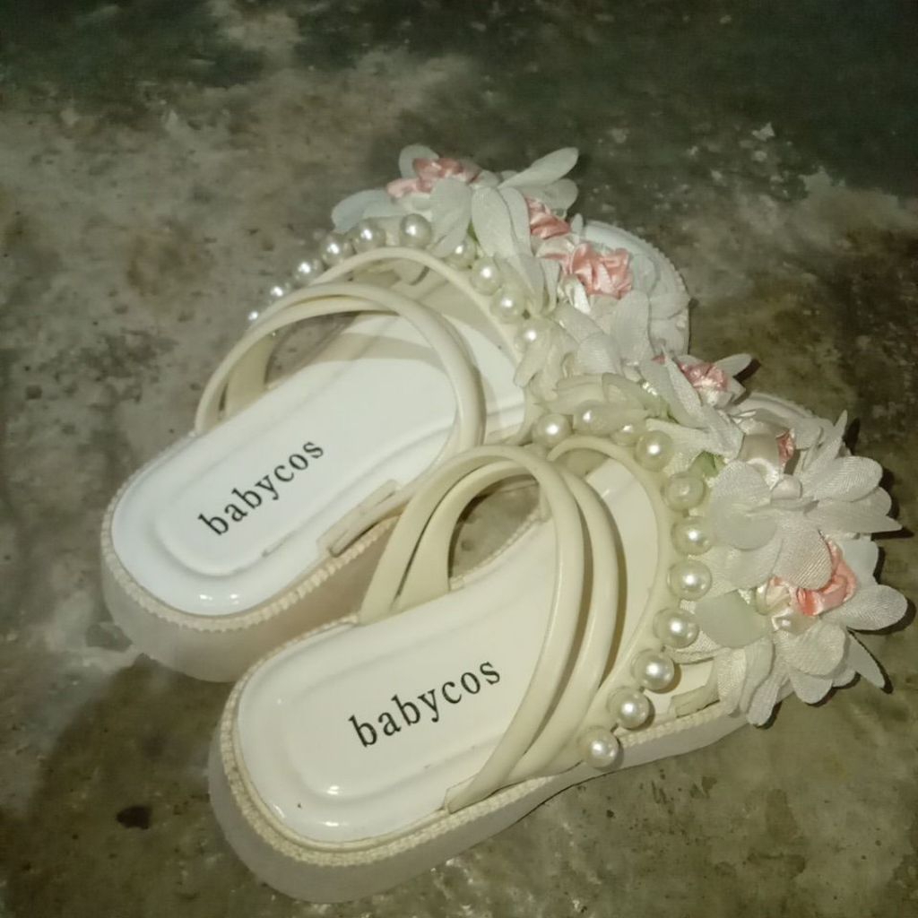 Sandal anak perempuan 3-4 tahun