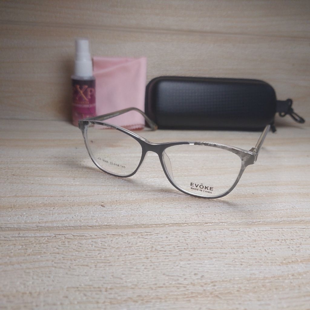 Kacamata Frame Cat eye abu abu motif kramik classic