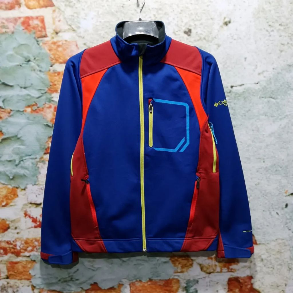 jaket outdoor COLUMBIA TITANIUM tebal size M casual bagus ORIGINAL