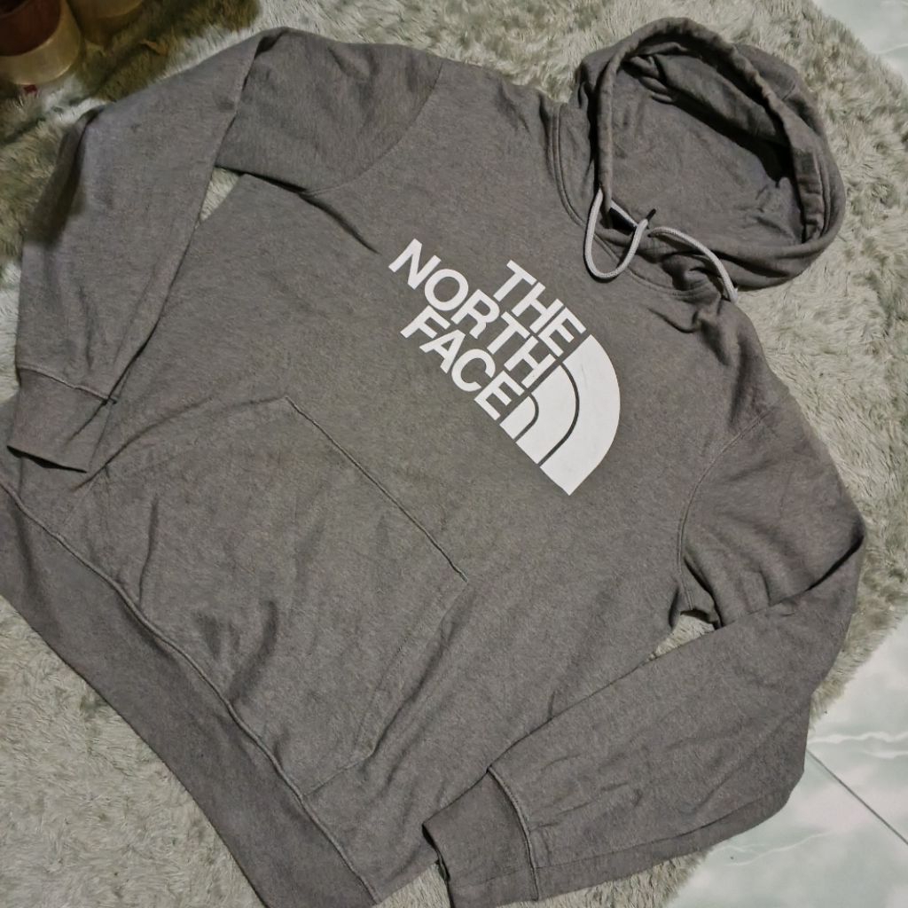 jaket Hoodie second tnf size XL LD 125 P 70 tag L limited