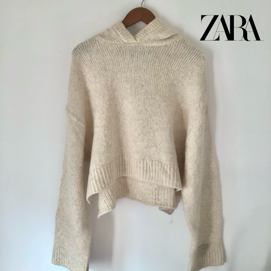 [preloved] Zara - Crop Rajut Hoodie Berbulu