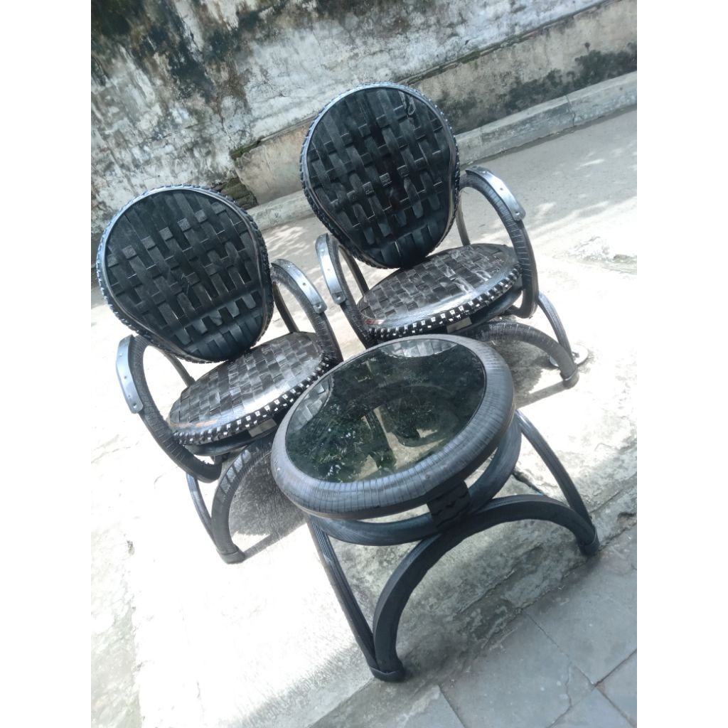 KURSI TERAS TAMAN OUTDOOR AWET DAN UNIK