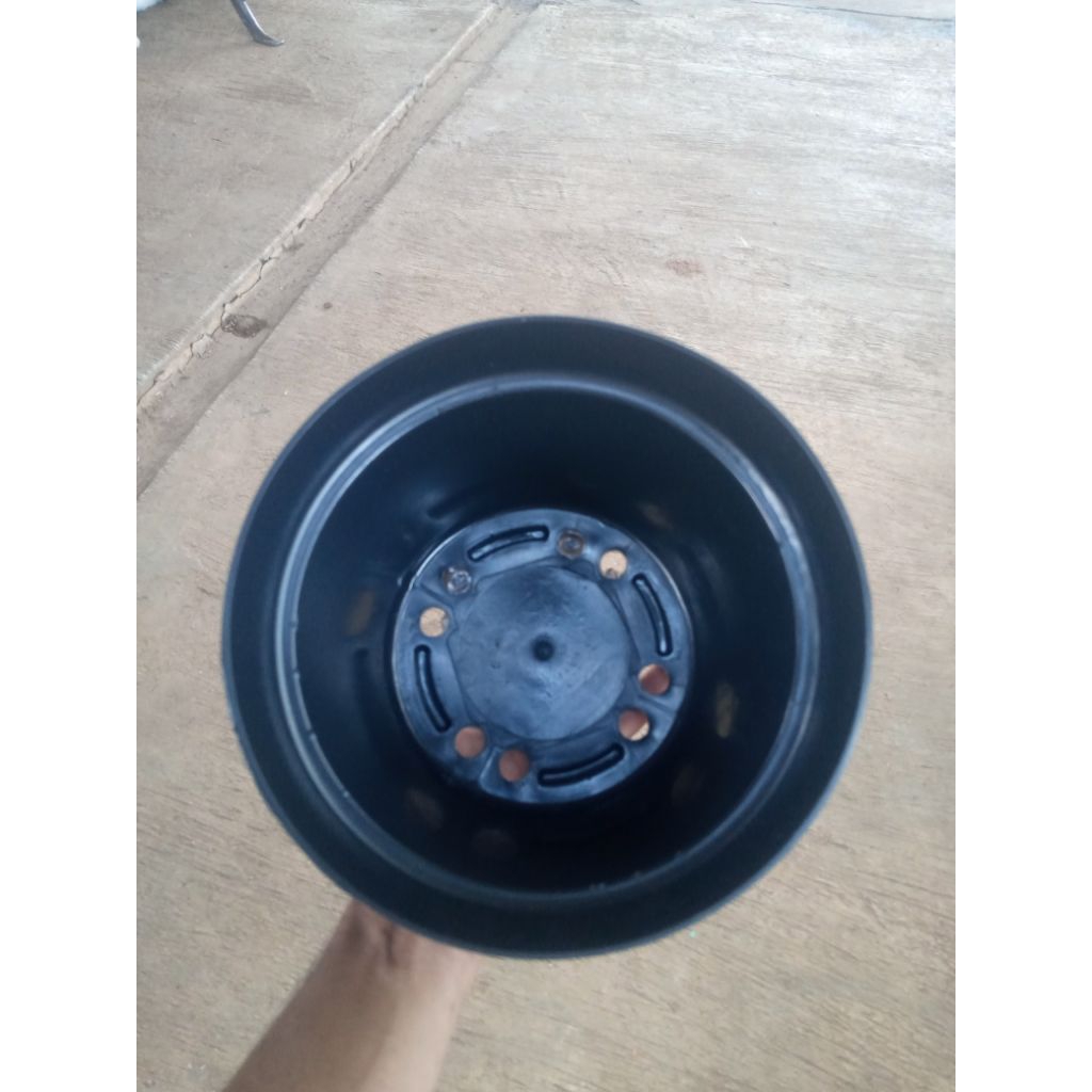 pot ukuran 20cm