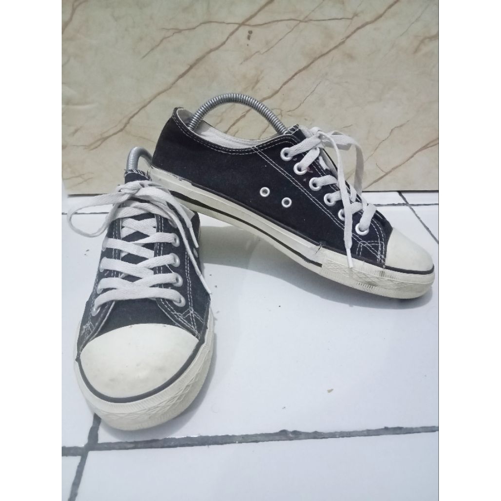 sepatu sneakers shoopen