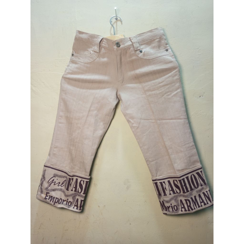 Celana Pendek Wanita dibawah lutut