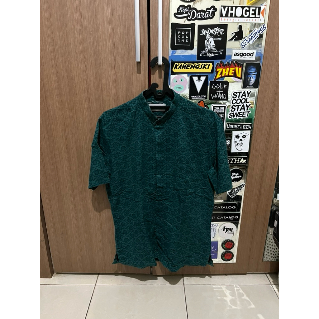 Kemeja Pria Batik Merk Bonolo Kerah Shanghai  Hijau Emerald