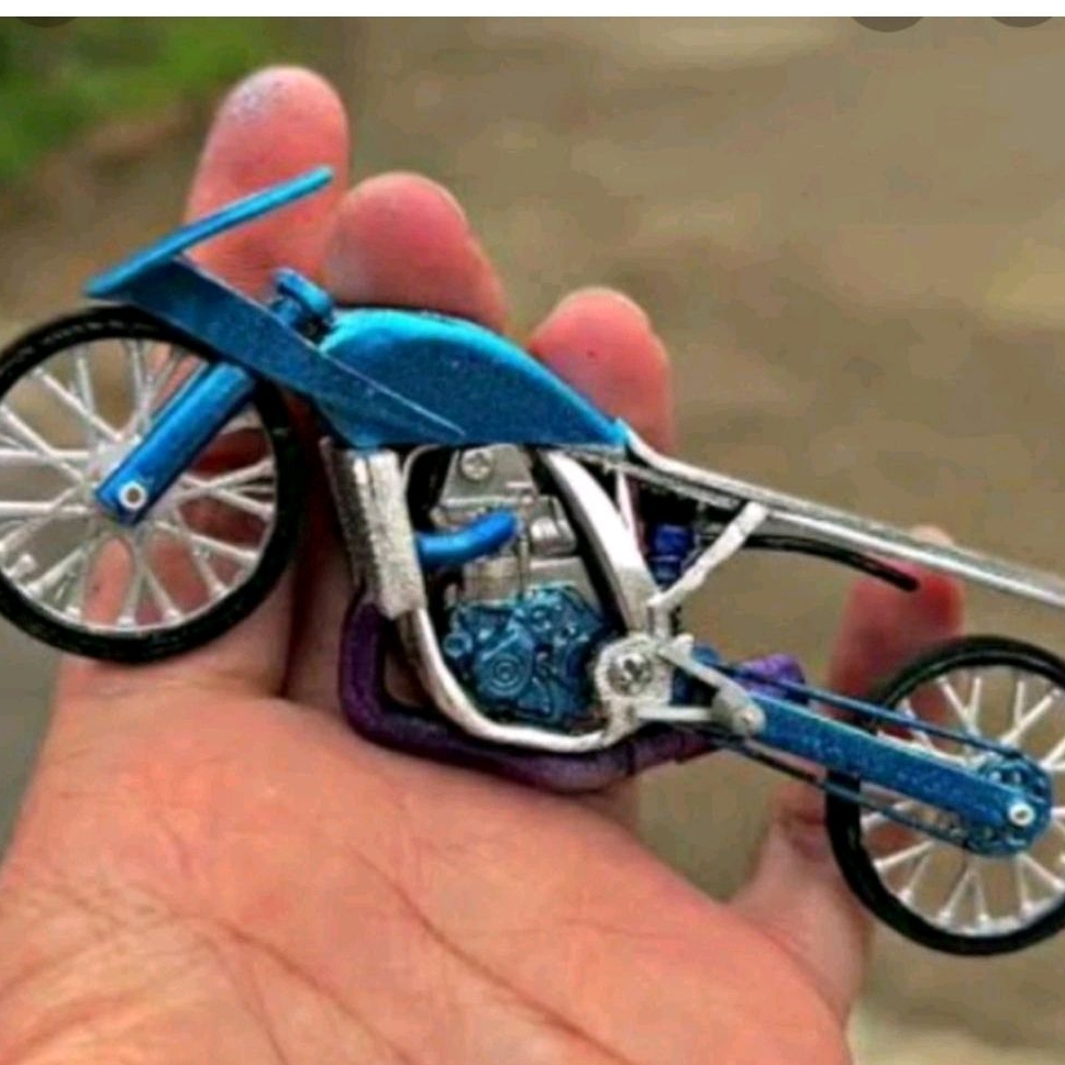 miniatur motor drag trondol Kawasaki ninja rr old free fairing balap scala1:16