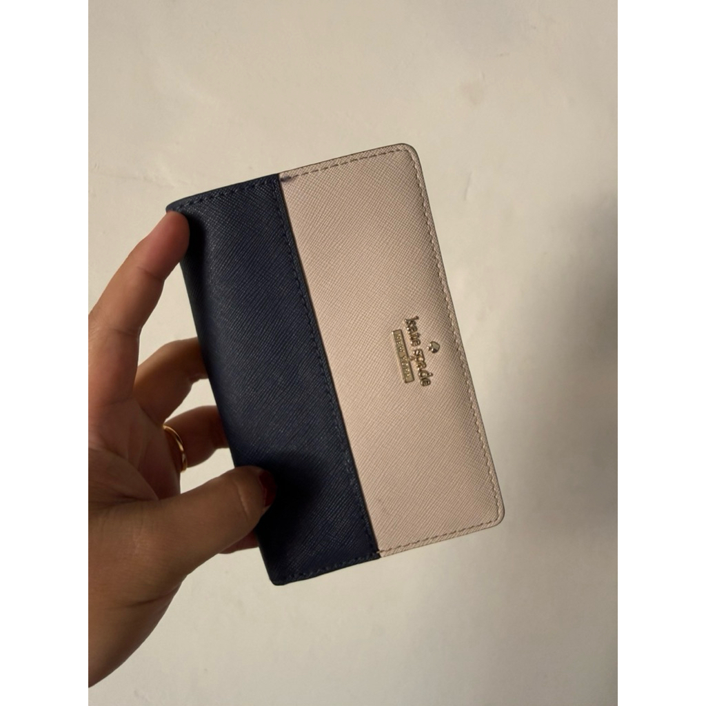 KATE SPADE Medium Wallet [Preloved]