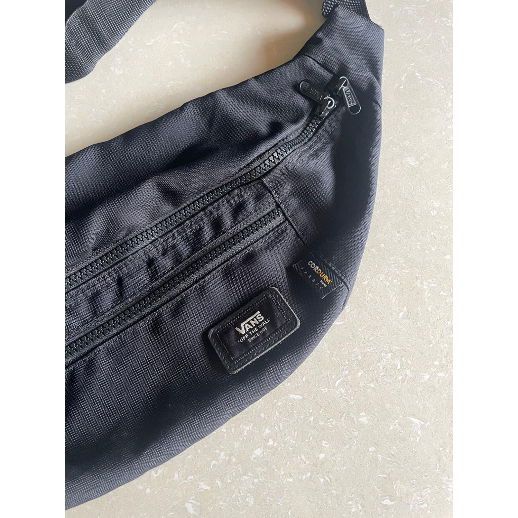 VANS WARD CROSSBODY BAG BLACK - TAS SELEMPANG PRIA COWO- TAS BAHU VANS PRELOVED