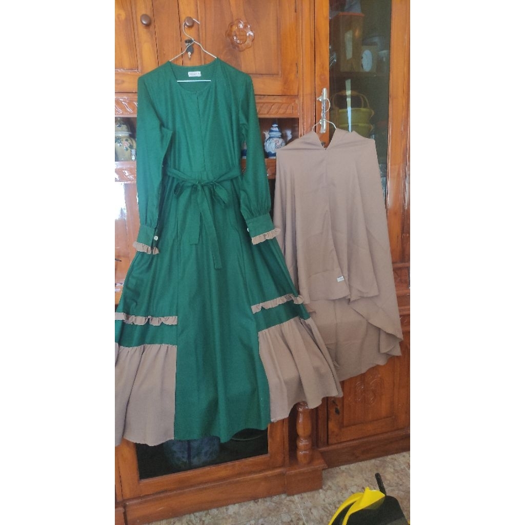 [preloved] gamis Aden size S LD 94 jotol khimar syar i ped antem