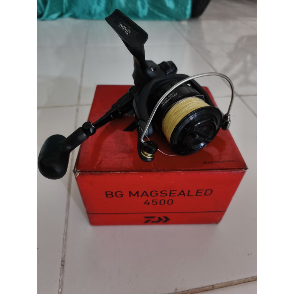 Reel Daiwa BG magsealed 4500 + PE