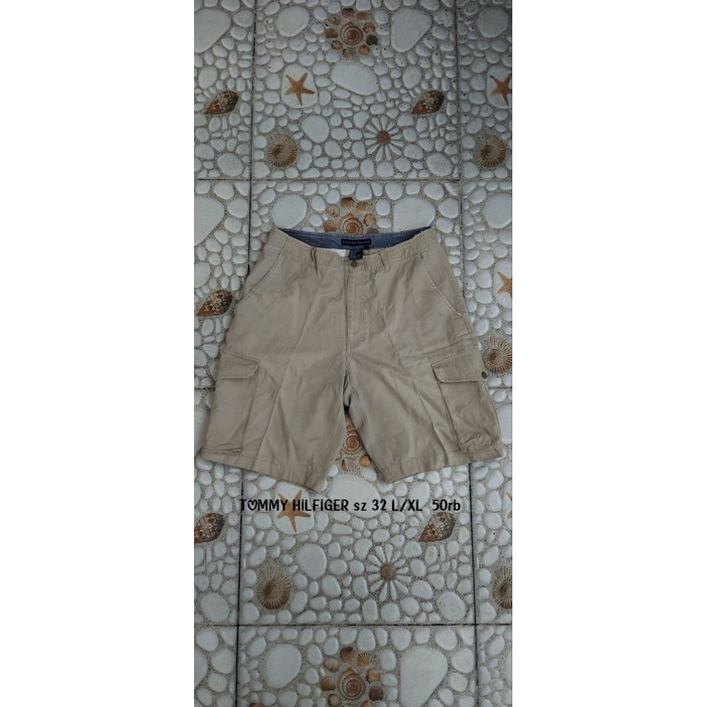 Celana Pendek Preloved TOMMY HILFIGER Size 32 Fit to L-XL