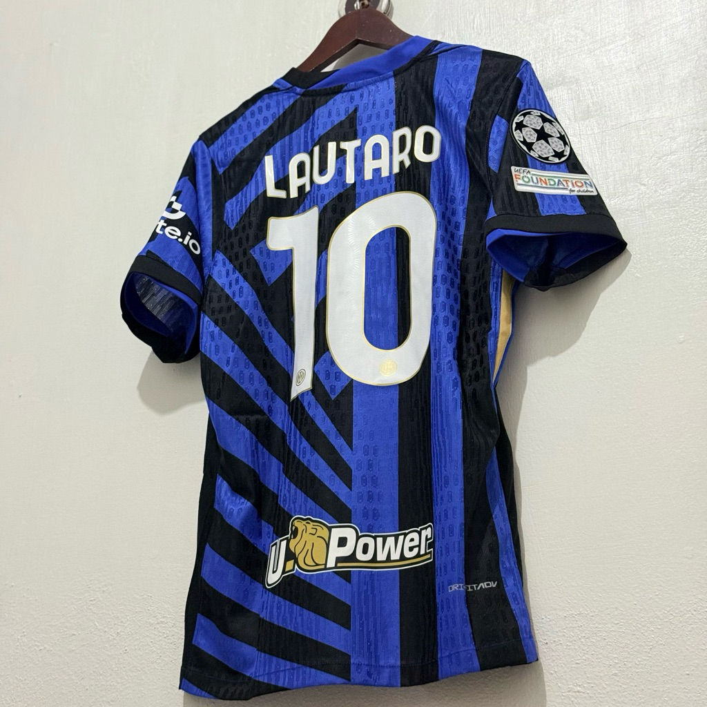 JERSEY INTER MILAN HOME PLAYER ISUE 24/25 SHORTSLEEVE UCL VERSION