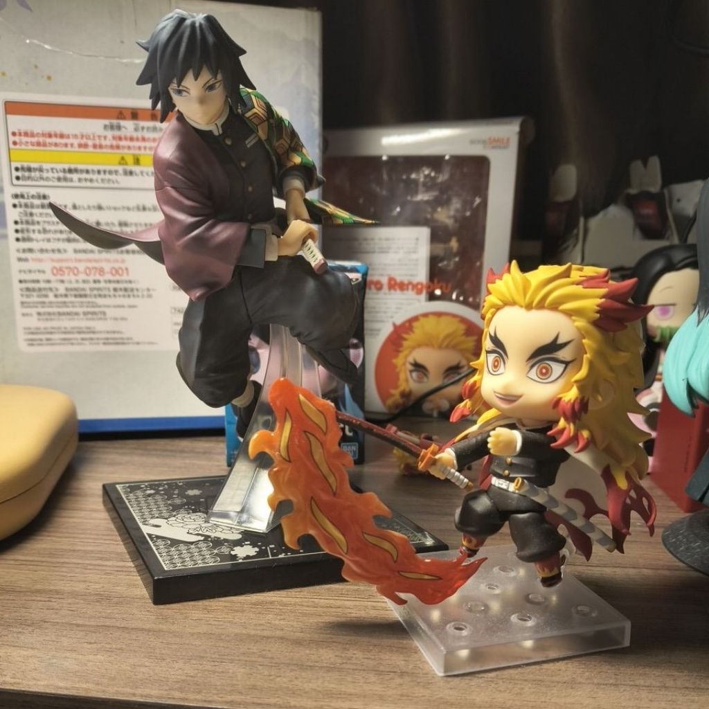 Bundle Giyu Tomioka + Nendoroid Rengoku (Promo Special) Demon Slayer / Kimetsu No Yaiba