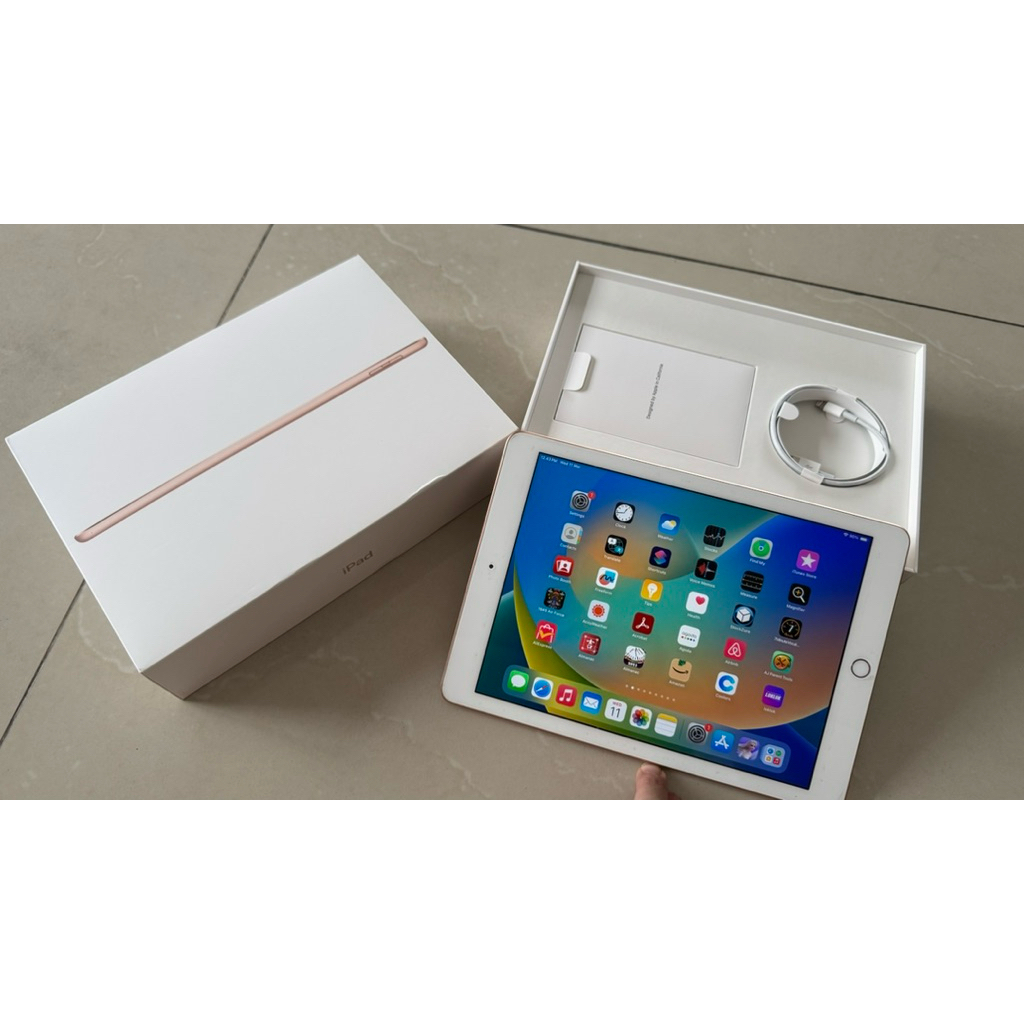 SECOND Ipad 6th Gen warna Rose Gold, Capacity 128GB. Barang Second