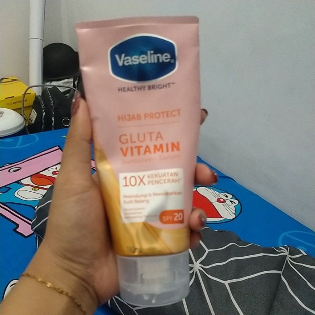 VaselineGlutaVitamin