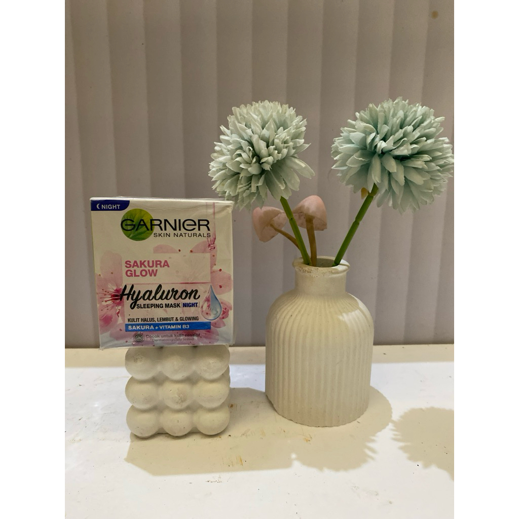 [50ml] Garnier Krim Siang Malam Light Bright Complete / Sakura White Glow Serum Day Night Creem