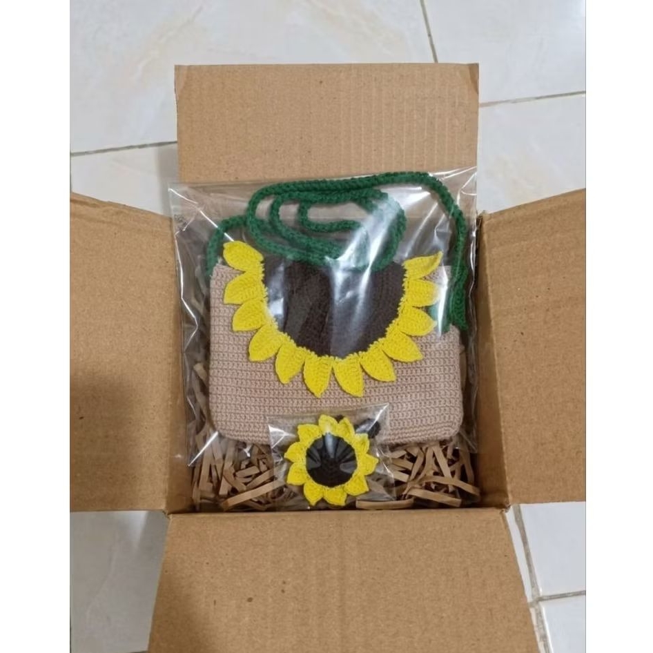 Tas Selempang Wanita Rajut Motif Bunga Matahari | Tas Wanita Cantik Unik Rajutan Premium