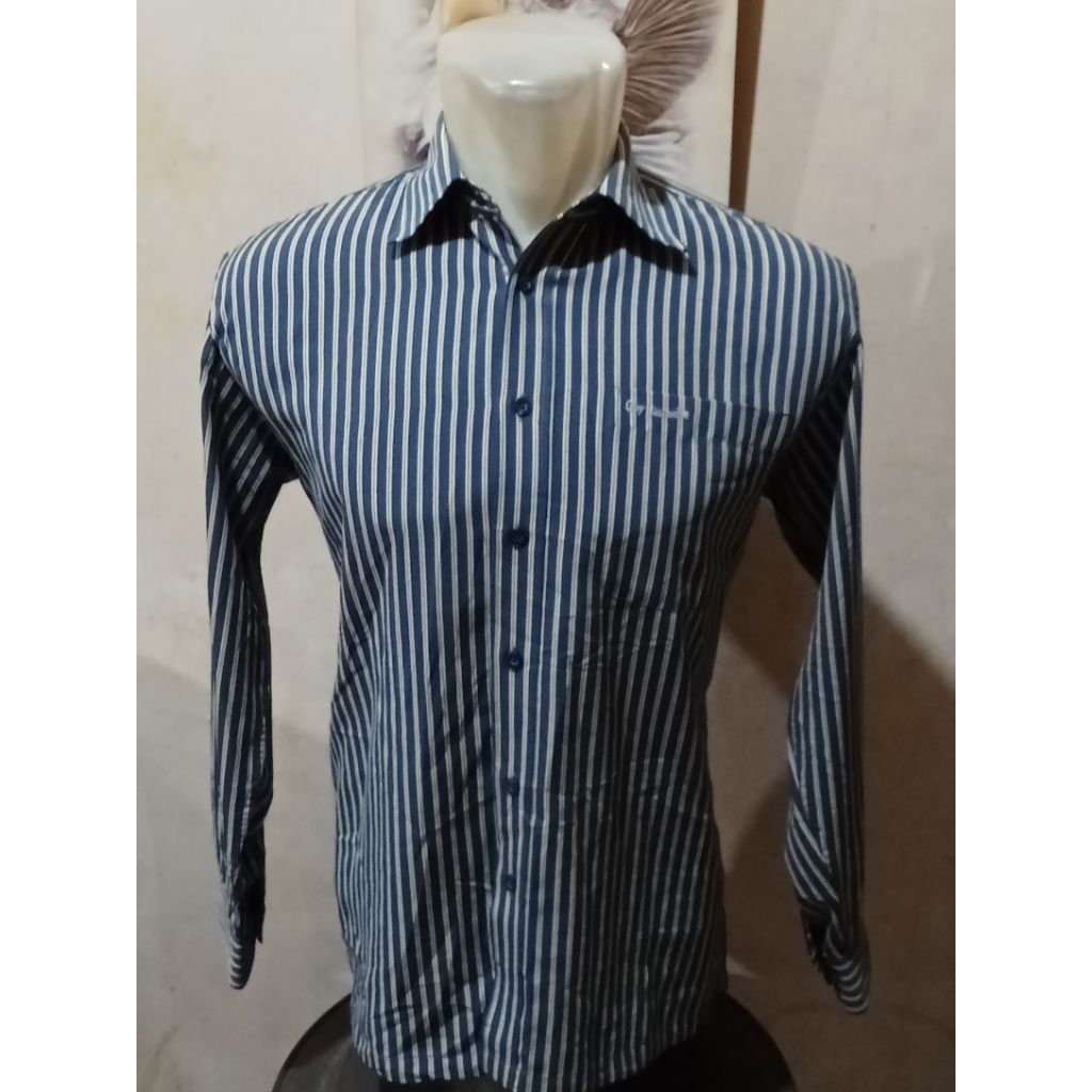Kemeja Panjang Cowok Guy Laroche Size Lfit