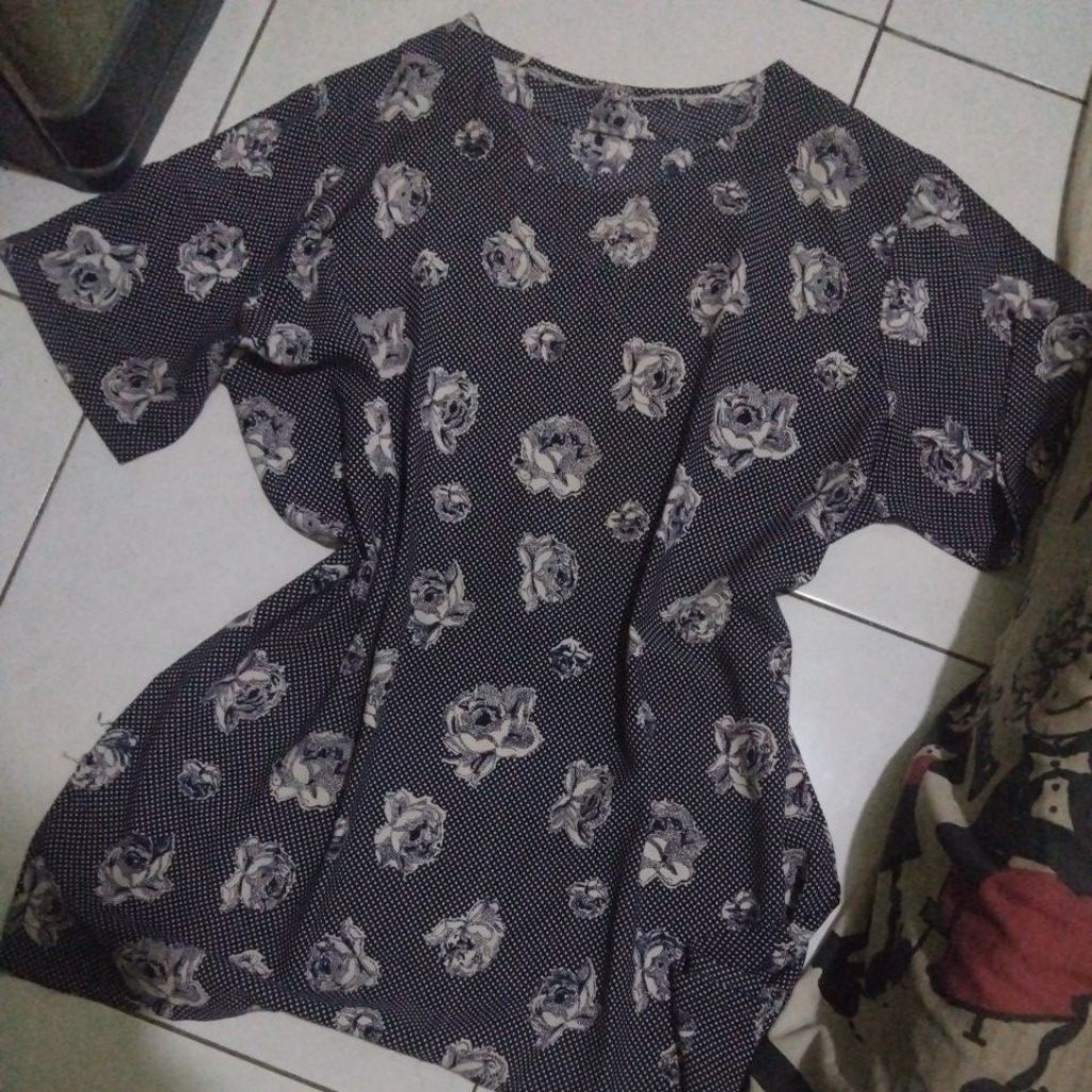 Atasan Wanita Size Jumbo Motif Bunga