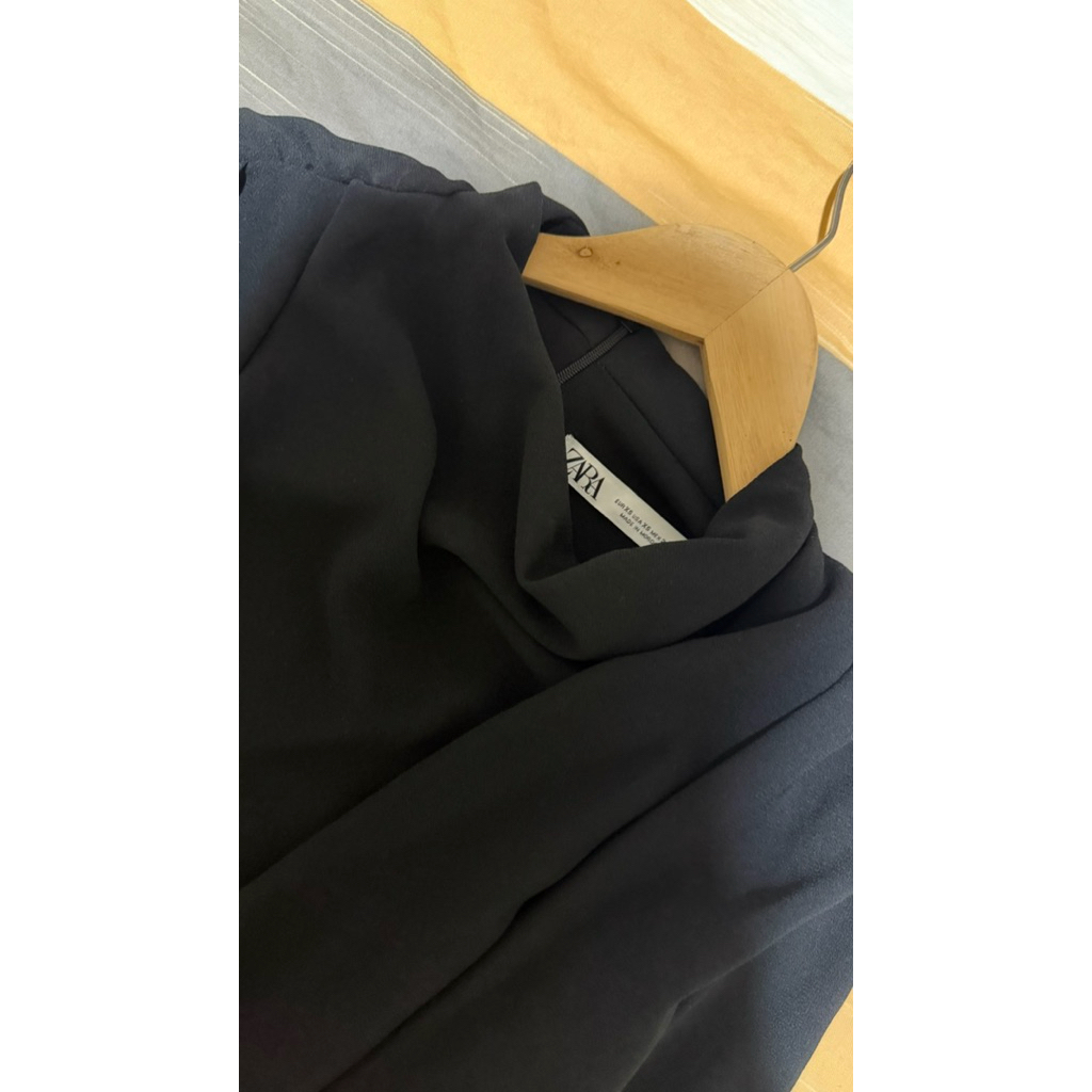 PL Blouse Black ZARA