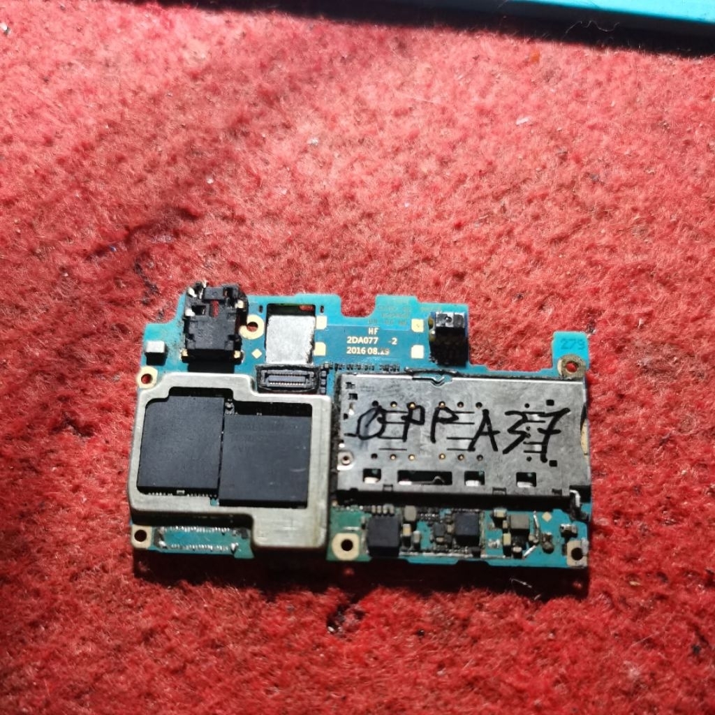 mesin oppo a37 mesin mati untuk bahan bukan normal. ic cpu emmc ada.